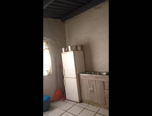 2 BEDROOM HOUSE FOR SALE IN ROCKLANDS